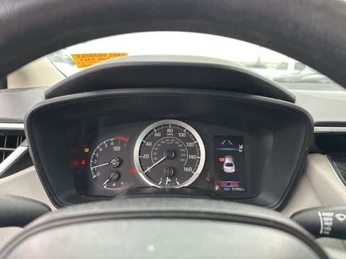 Used 2022 Toyota Corolla LE image 11