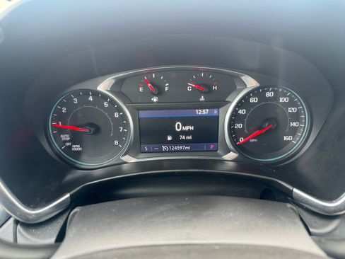 Used 2019 Chevrolet Equinox Premier image 21