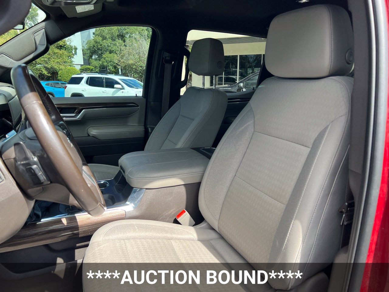 Certified 2023 Chevrolet Silverado 1500 LT Trail Boss w/ LPO, Dark Essentials Package AWD/4WD image 9