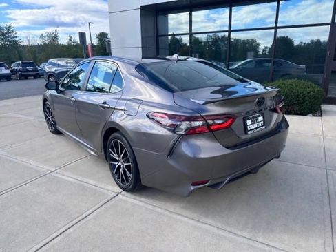 Used 2024 Toyota Camry SE w/ Cold Weather Package AWD/4WD image 5
