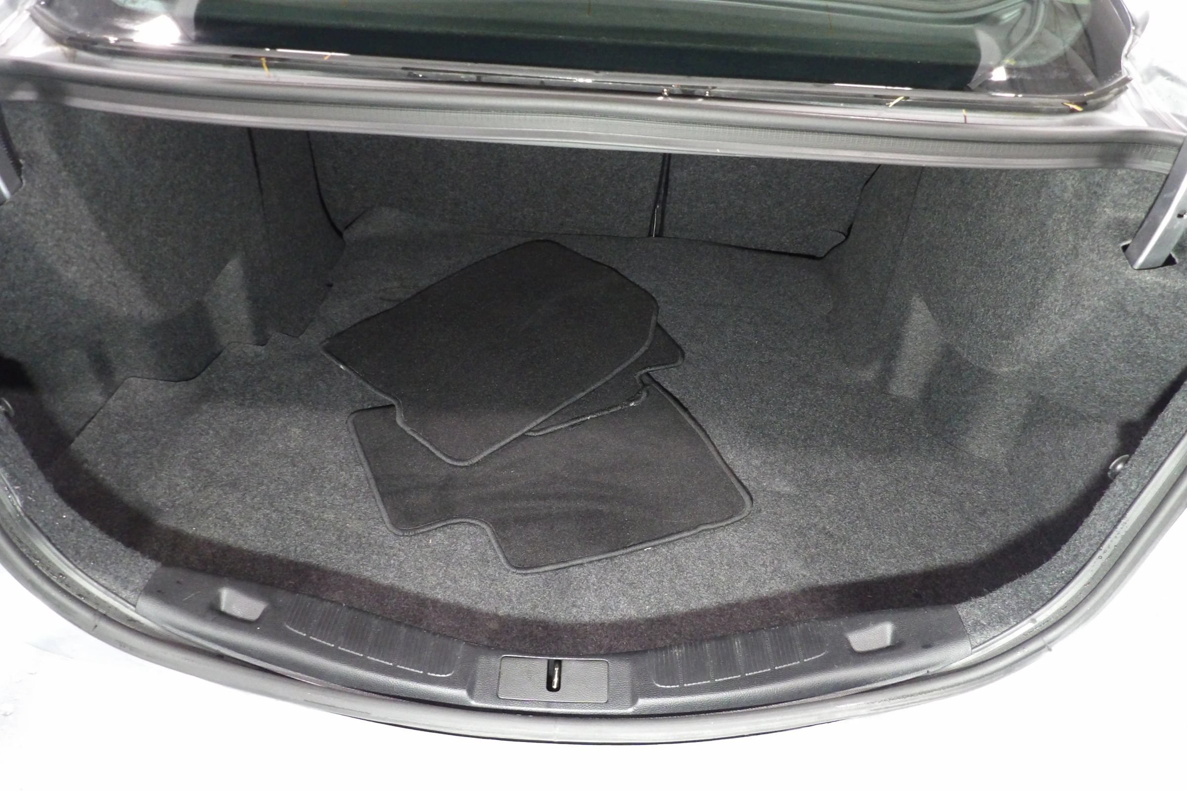 Used 2020 Ford Fusion SE FWD image 7