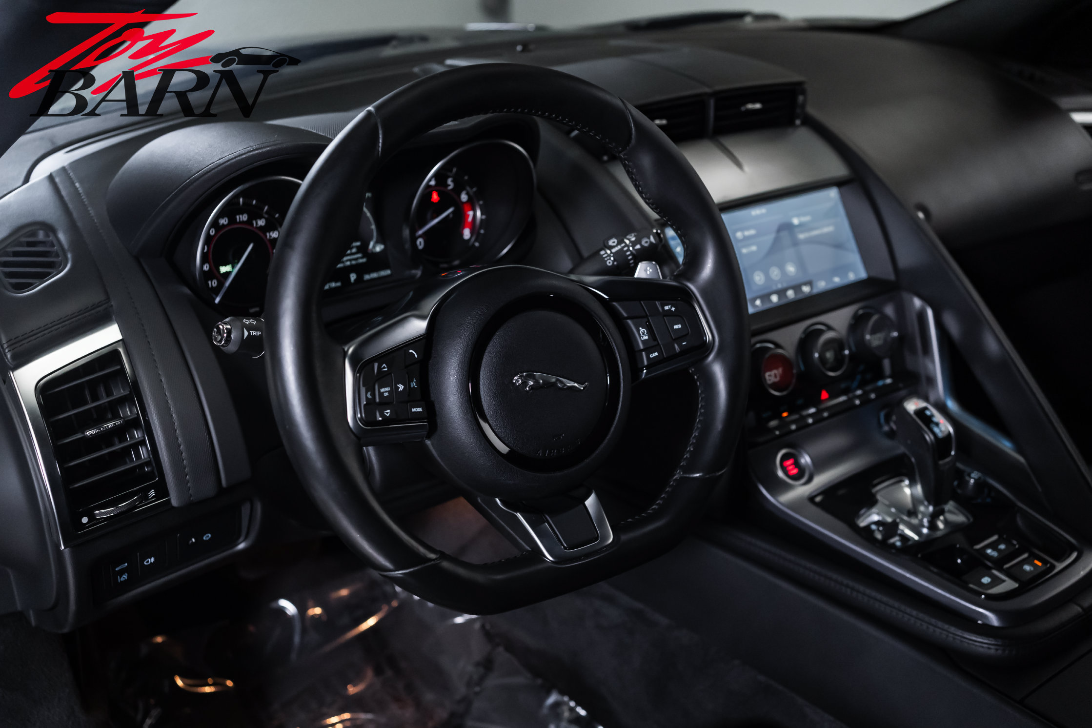 Used 2019 Jaguar F-TYPE Coupe RWD image 21