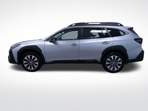Used 2023 Subaru Outback Limited image 10