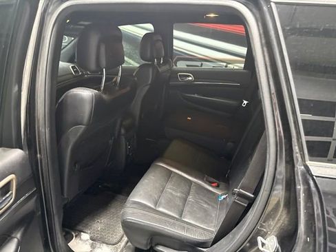 Used 2014 Jeep Grand Cherokee Limited AWD/4WD image 10