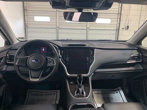 Used 2025 Subaru Outback Limited image 4