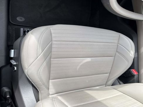 Certified 2024 Lincoln Nautilus Reserve image 13