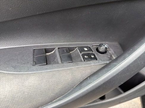 Used 2024 Toyota Corolla LE image 10