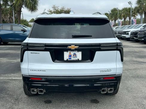 New 2026 Chevrolet Traverse High Country FWD image 6