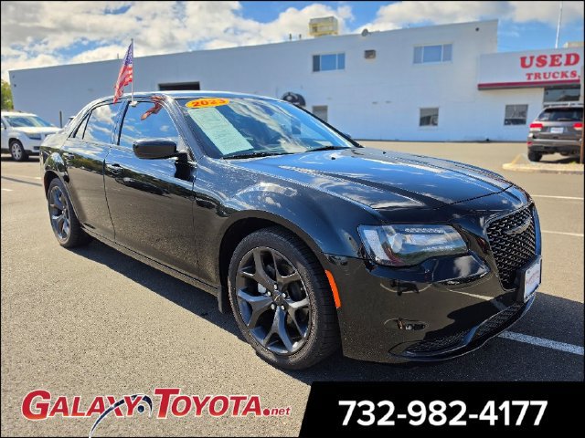 Used 2023 Chrysler 300 Touring w/ Sport Appearance Package RWD image 1
