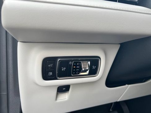 New 2026 Lincoln Nautilus Premier AWD/4WD image 29