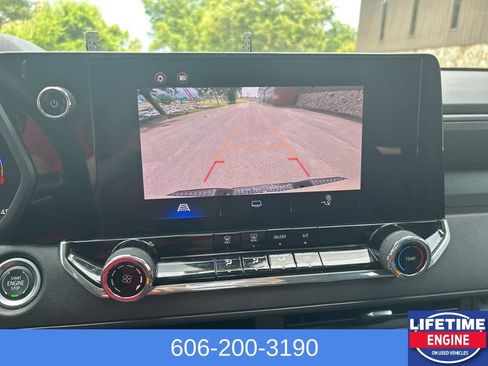 Used 2024 Chevrolet Colorado Trail Boss image 27