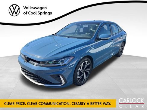 Used 2025 Volkswagen Jetta SEL image 1