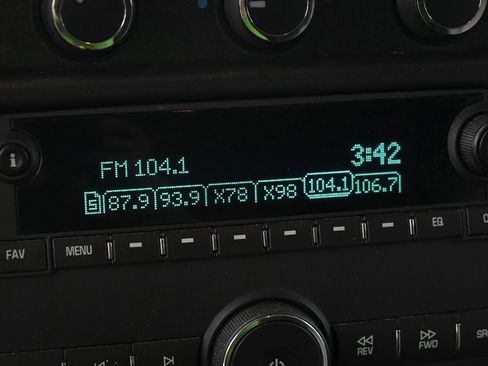 Used 2022 Chevrolet Express 2500 w/ Driver Convenience Package image 22