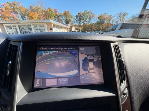 Used 2015 INFINITI Q50 Sport w/ Deluxe Touring Package image 27