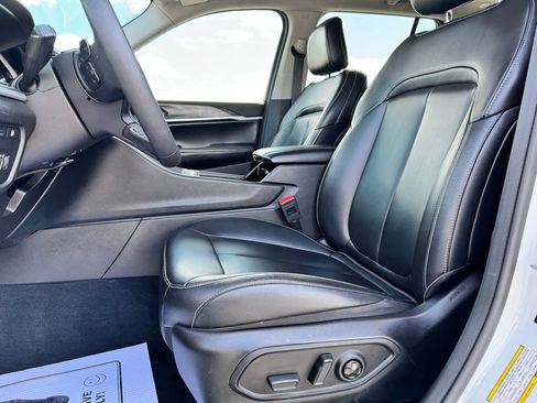 Used 2023 Jeep Grand Cherokee 4WD 4xe image 19