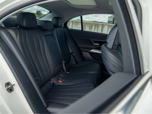 Certified 2025 Mercedes-Benz E 350 4MATIC Sedan image 27