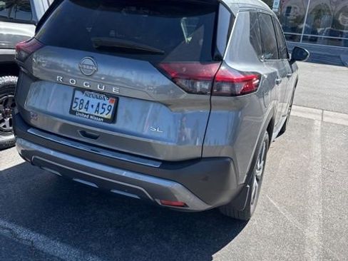 Used 2023 Nissan Rogue SL w/ SL Premium Package image 3