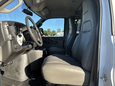 New 2025 GMC Savana 2500 w/ Driver Convenience Package image 16