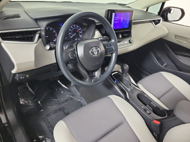 Used 2024 Toyota Corolla LE FWD image 18