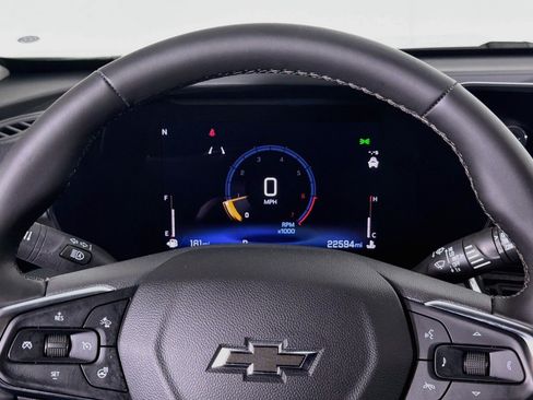 Used 2025 Chevrolet Trax ACTIV w/ Driver Confidence Package FWD image 19