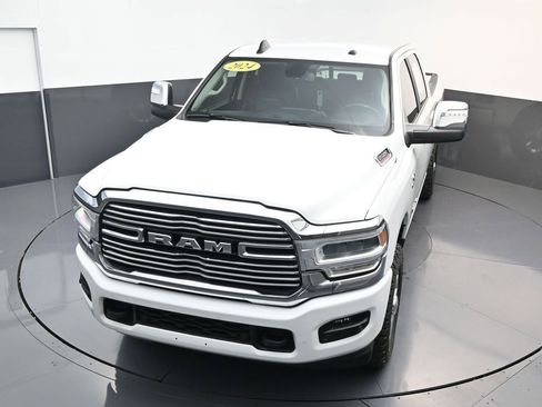 Used 2024 RAM 2500 Laramie AWD/4WD image 19
