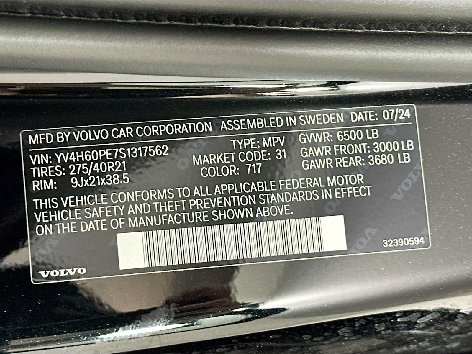 Certified 2025 Volvo XC90 T8 Plus w/ Protection Package Premier AWD/4WD image 29