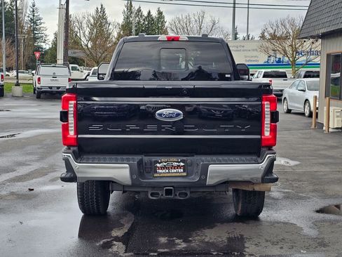 Used 2024 Ford F350 Lariat image 4