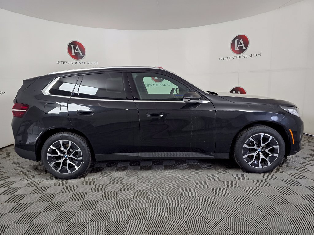 Used 2026 BMW X3 xDrive30i w/ Premium Package AWD/4WD image 3