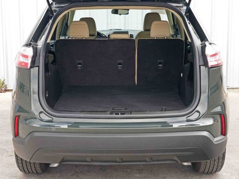 Used 2023 Ford Edge SE image 9