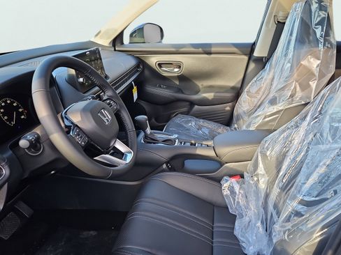New 2026 Honda HR-V EX-L image 17