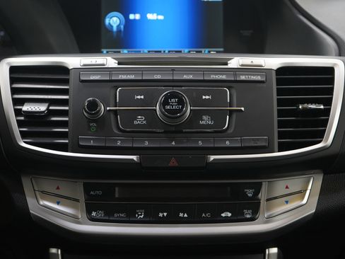 Used 2015 Honda Accord Sport image 16