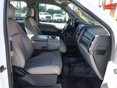 Used 2020 Ford F250 XL w/ Power Equipment Group image 46