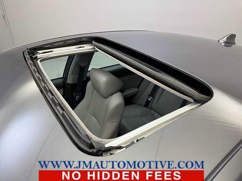 Used 2018 Honda Accord Touring image 11
