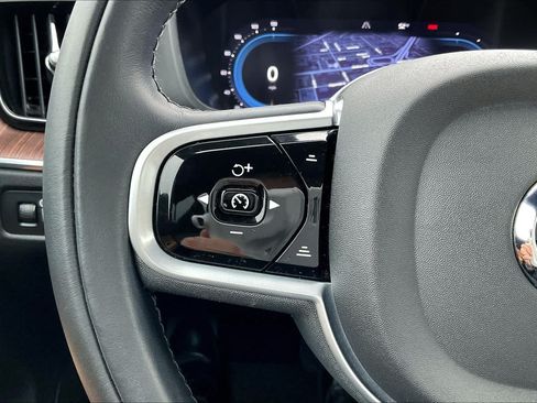 Used 2022 Volvo XC60 T8 Inscription w/ Advanced Package AWD/4WD image 20