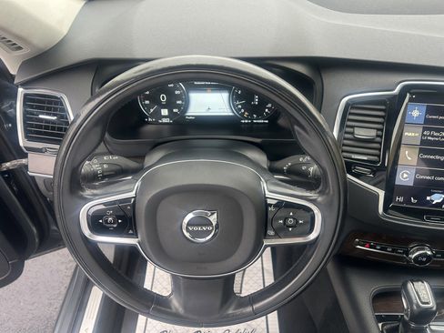 Used 2016 Volvo XC90 T6 Momentum w/ Momentum Plus Package image 13