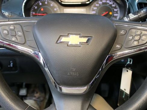 Used 2016 Chevrolet Cruze LT FWD image 18