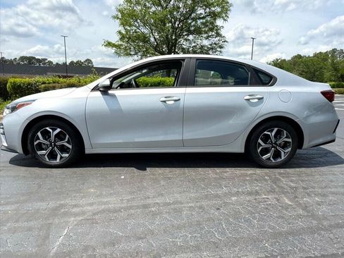 Used 2021 Kia Forte LXS image 2