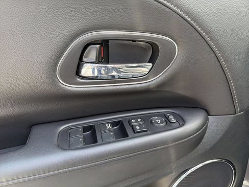 Used 2022 Honda HR-V EX-L image 34