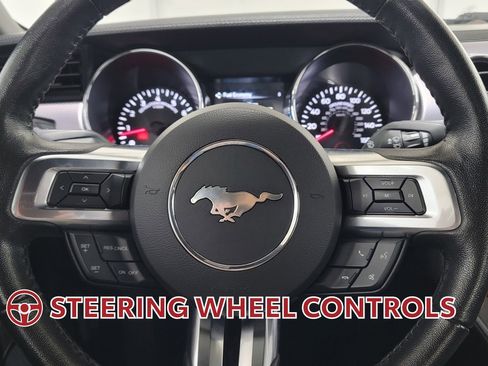 Used 2017 Ford Mustang GT RWD image 19