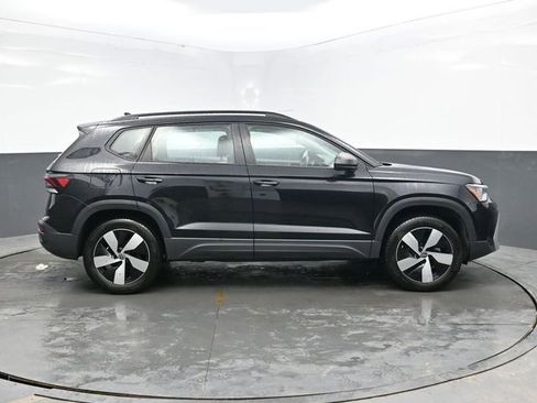 Used 2025 Volkswagen Taos S image 8