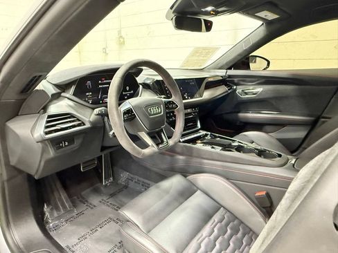 Used 2022 Audi RS e-tron GT w/ Year 1 Package AWD/4WD image 39