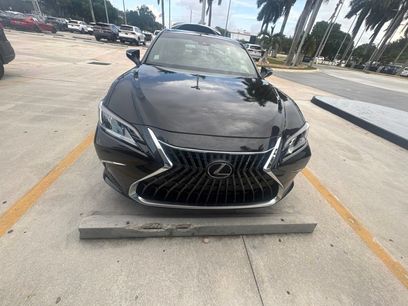 Used 2024 Lexus ES 350 w/ Premium Package