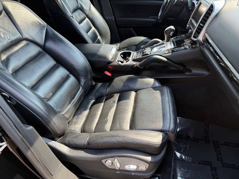 Used 2012 Porsche Cayenne S AWD/4WD image 28