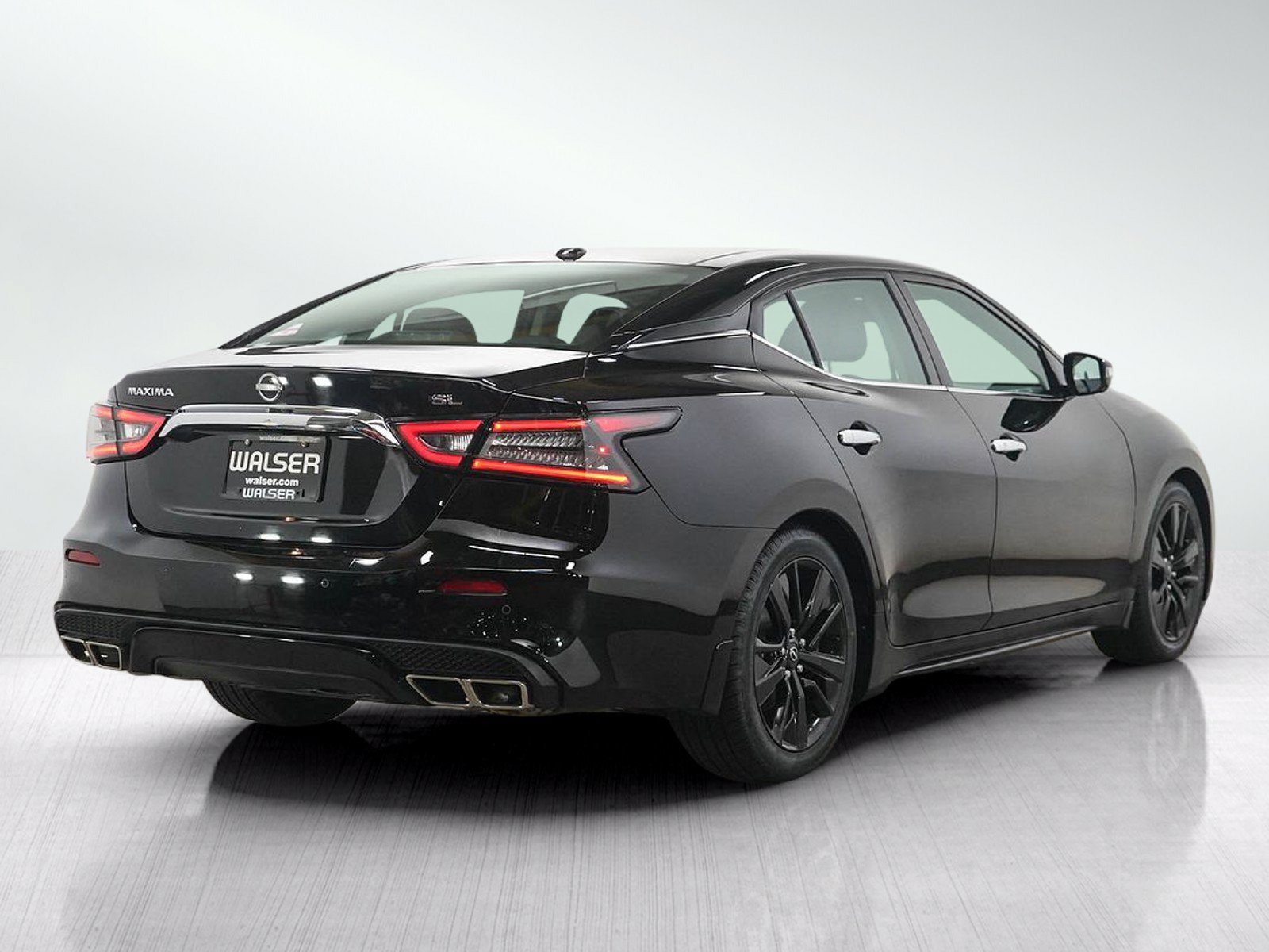 Used 2023 Nissan Maxima SL FWD image 5