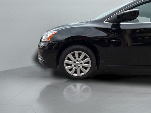Used 2015 Nissan Sentra SV FWD image 33