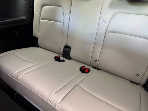 New 2026 Nissan Pathfinder SL image 14