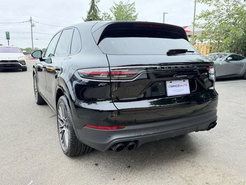 Used 2023 Porsche Cayenne Platinum Edition AWD/4WD image 8