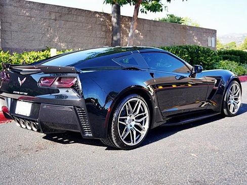 Used 2019 Chevrolet Corvette Grand Sport RWD image 11