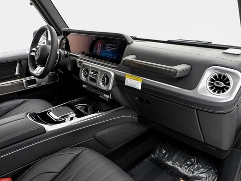 Used 2026 Mercedes-Benz G 63 AMG 4MATIC image 11