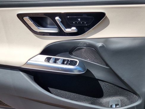 New 2025 Mercedes-Benz E 350 4MATIC Sedan image 21